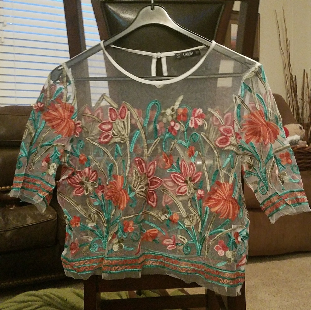 Small embroidered mesh tee, never worn